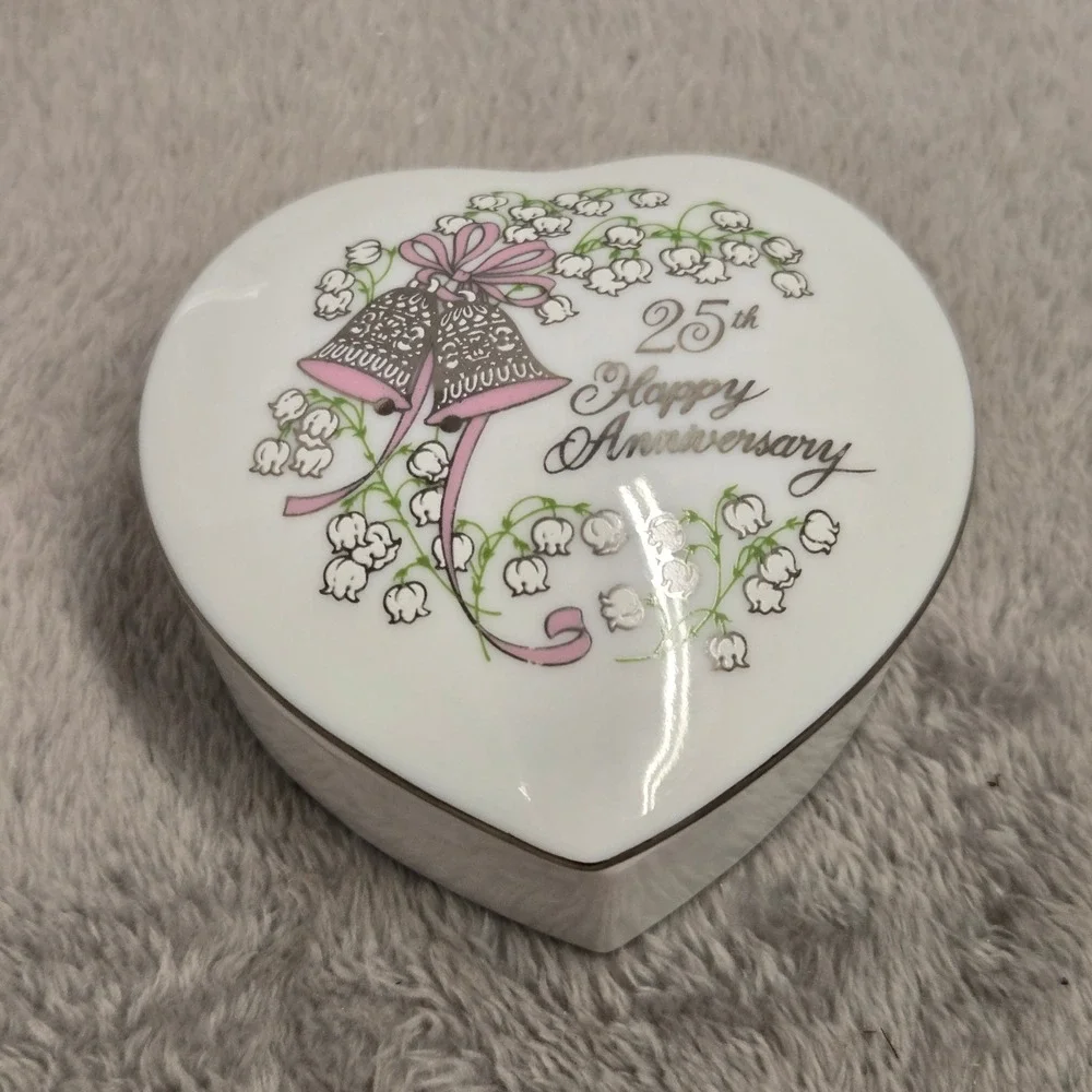 George Good 25th Happy Anniversary Heart Trinket Box Lily of the Valley Japan